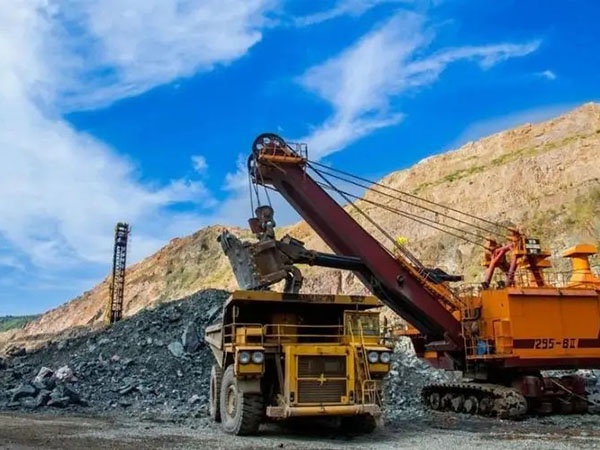 mining of ore